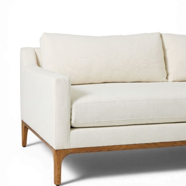 23 Kenzo Sofa