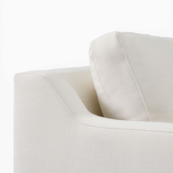 28 Kenzo Sofa