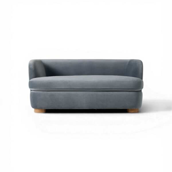 47 Yewanda Sofa